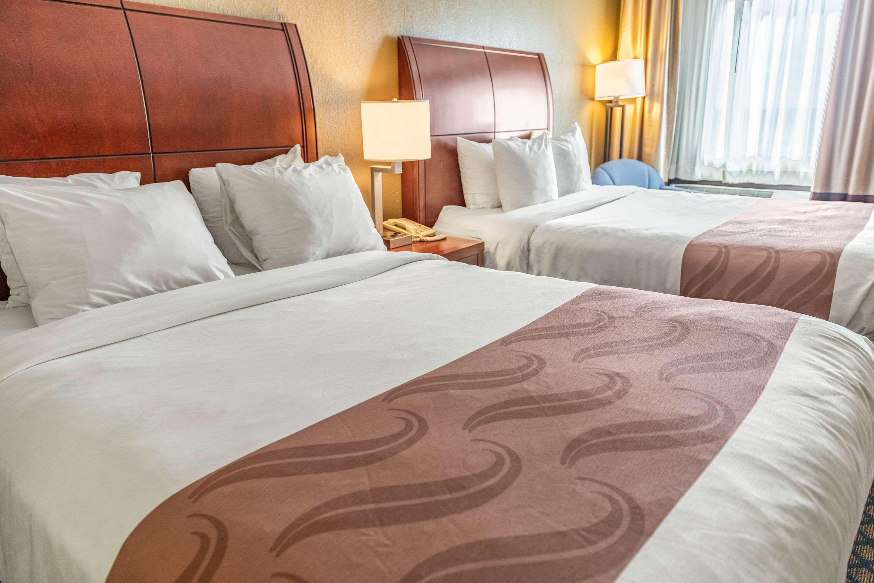 Quality Inn & Suites Seville Екстер'єр фото